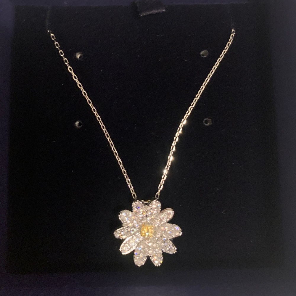 Swarovski necklace flower